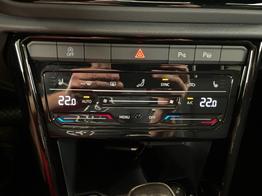 Volkswagen T-Roc Black Edition/Silver Edition 1.5 TSI 150PS/110kW DSG 2025 +Black Style Paket+19"ALU+MATRIX+PANO 