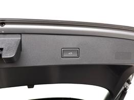 Volkswagen T-Roc Black Edition/Silver Edition 1.5 TSI 150PS/110kW DSG 2025 +Black Paket+19"ALU+MATRIX+PANO 