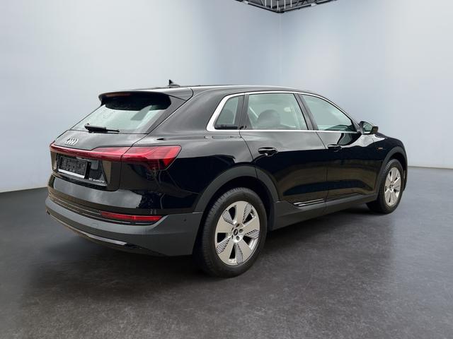 Audi e-tron 50 Quattro EV 313HP/230kW Automatic +19" ALU +SHZ +NAVI +Keyless Entry +LED +Rear view camera 