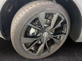 Volkswagen T-Roc Black Edition/Silver Edition 1.5 TSI 150PS/110kW DSG 2025 +Black Style Paket+19"ALU+MATRIX+PANO 