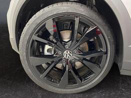 Volkswagen T-Roc Black Edition/Silver Edition 1.5 TSI 150PS/110kW DSG 2025 +Black Paket+19"ALU+MATRIX+PANO 