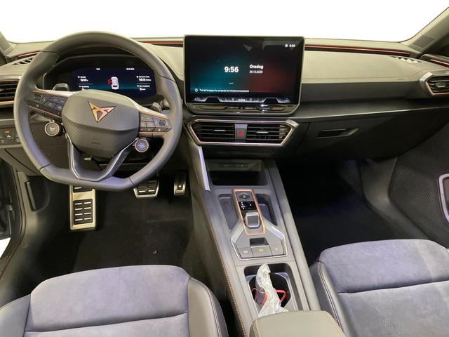 Cupra Leon Sportstourer VZ 2.0 TSI 333PS/245kW 4x4 DSG7 2026 +PANO+INT. DRIVE+MATRIX+360+AHK+Erweiterte Garantie. 