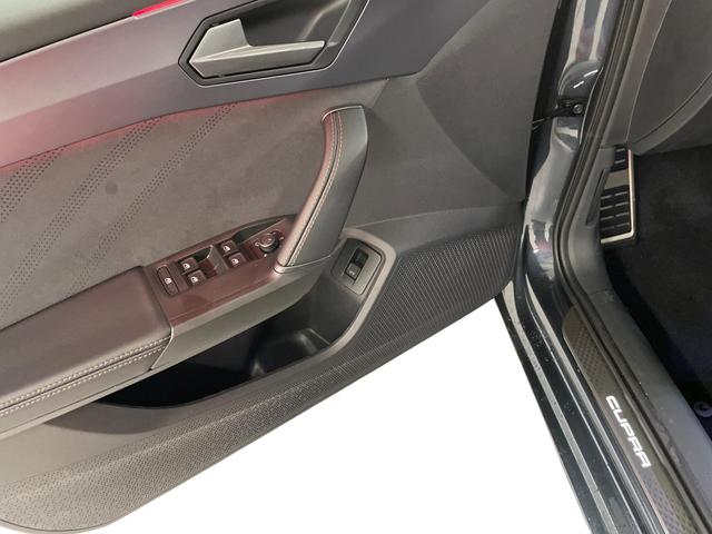 Cupra Leon Sportstourer VZ 2.0 TSI 333PS/245kW 4x4 DSG7 2026 +PANO+INT. DRIVE+MATRIX+360+AHK+Erweiterte Garantie. 