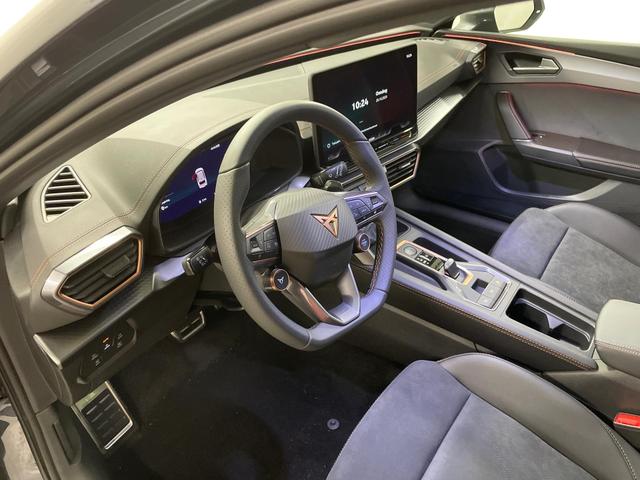 Cupra Leon Sportstourer VZ 2.0 TSI 333PS/245kW 4x4 DSG7 2026 +INT. DRIVE+MATRIX+360+AHK+Erweiterte Garantie. 