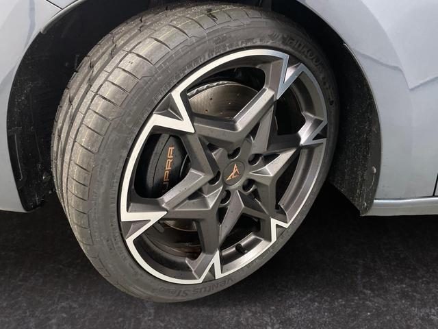 Cupra Leon Sportstourer VZ 2.0 TSI 333PS/245kW 4x4 DSG7 2026 +INT. DRIVE+MATRIX+360+AHK+Erweiterte Garantie. 
