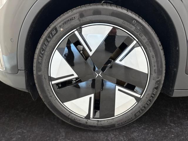 Polestar 2 Standard Range Single Motor 272HP 70kWh RWD 2025 