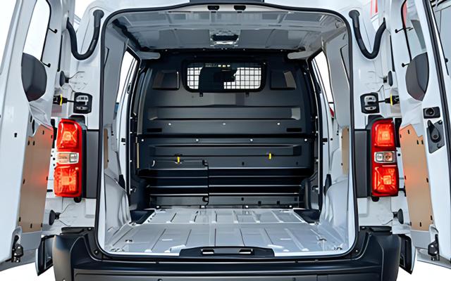 Fiat E-Scudo Kastenwagen 100kW 42kWh M, Beispielbilder, ggf. teilweise mit Sonderausstattung