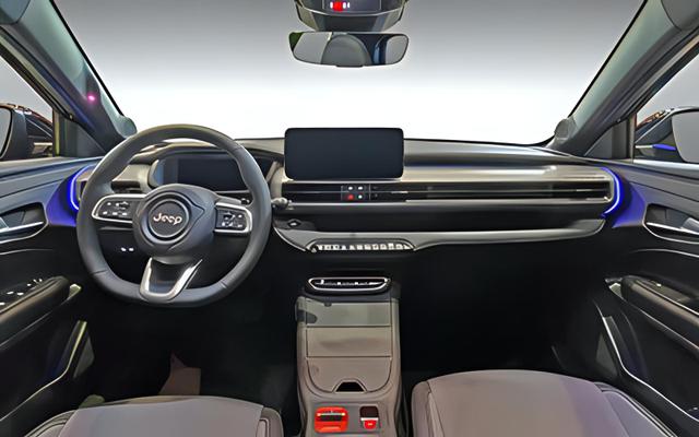 Jeep Avenger 1.2 GSE T3 GDI Summit, Beispielbilder, ggf. teilweise mit Sonderausstattung