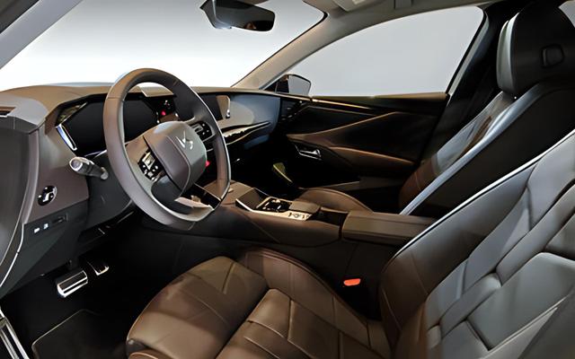 DS Automobiles Nº4 Hybrid Etoile + Alcantara, Beispielbilder, ggf. teilweise mit Sonderausstattung