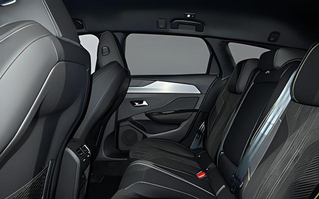 Peugeot 308 SW Hybrid 145 e-DSC6 Allure, Beispielbilder, ggf. teilweise mit Sonderausstattung