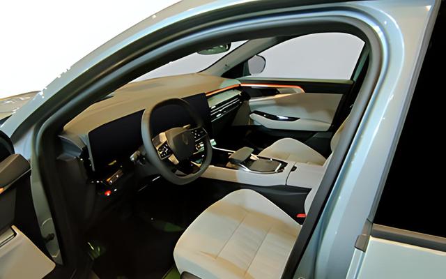 Renault Espace Full Hybrid E-Tech 200 5-Sitzer Iconic, Beispielbilder, ggf. teilweise mit Sonderausstattung