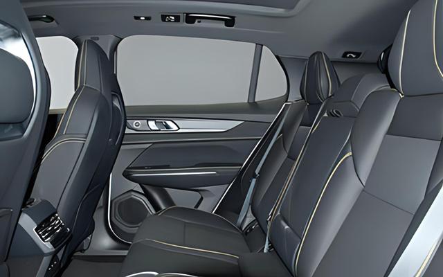 Lynk & Co 01 1.5 206KW PHEV DCT More, Beispielbilder, ggf. teilweise mit Sonderausstattung