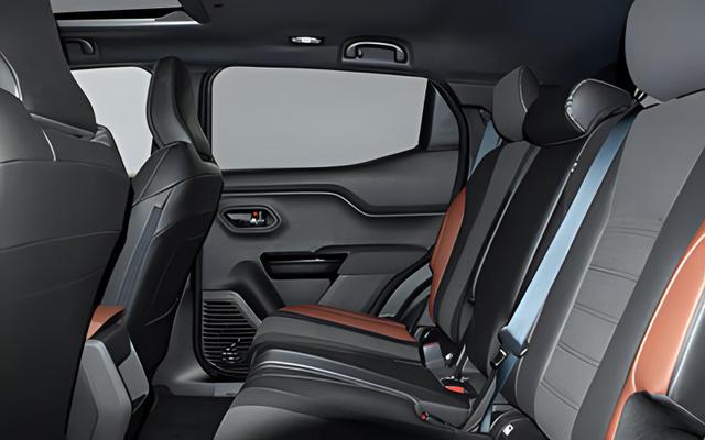 Suzuki e Vitara 49 kWh Club, Beispielbilder, ggf. teilweise mit Sonderausstattung