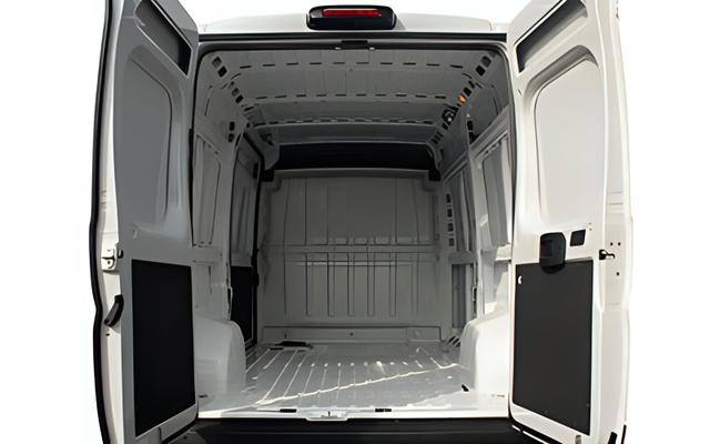 Peugeot e-Boxer Kastenwagen Elektromotor 205kW L4H2 435, Beispielbilder, ggf. teilweise mit Sonderausstattung