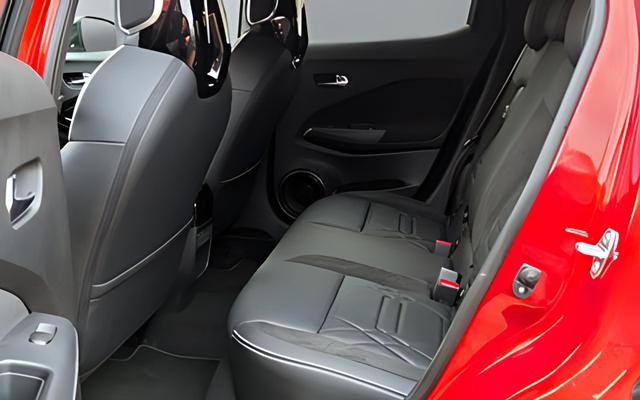 Nissan Juke 1.6 Hybrid TEKNA, Beispielbilder, ggf. teilweise mit Sonderausstattung