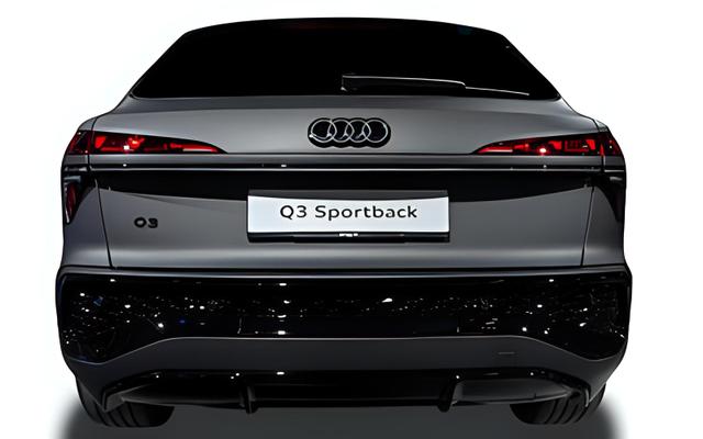 Audi Q3 Sportback TDI quattro 142kW S tronic, Die hier gezeigten Fotoaufnahmen zeigen Fahrzeuge der bezeichneten Modellreihe. Manche entstanden auch (noch) vor einer Modellneuerung des Herstellers. Alle von uns angebotenen Autos werden erst nach unserer Bestellung produziert.