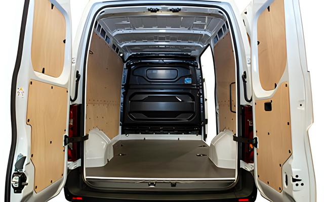Renault Master Kastenwagen Blue dCi 170 L2H2 4,0t Advance, Beispielbilder, ggf. teilweise mit Sonderausstattung