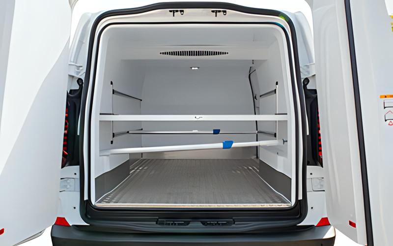 Volkswagen T6 Kastenwagen    2.0 TDI 81kW Langer Radstand, Beispielbilder, ggf. teilweise mit aufpreispflichtigen Sonderausstattungen bzw. Varianten