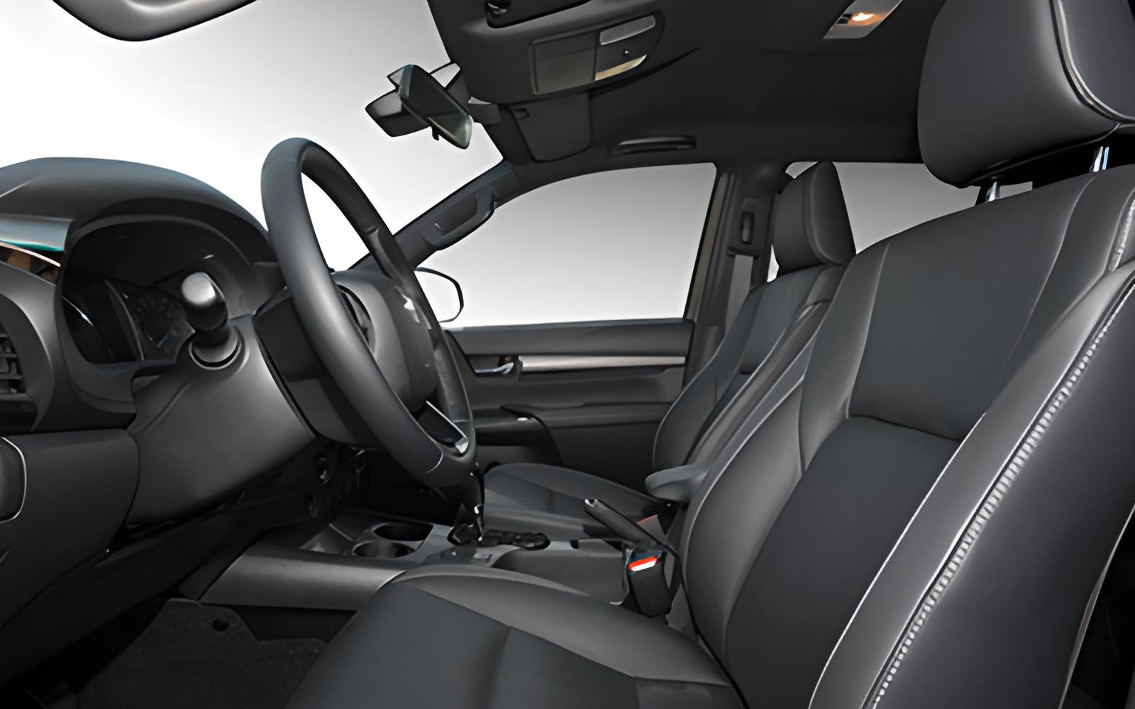 Toyota Hilux Pick-Up 4x4 Double Cab 2.4 D-4D Comfort Auto  Nutzfahrzeug-Konfigurator