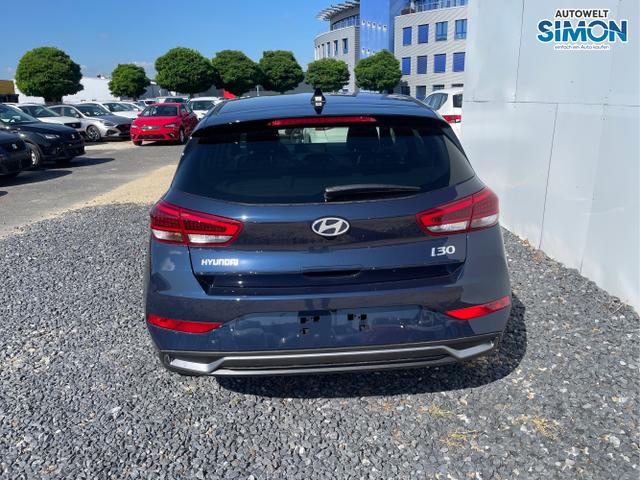 Hyundai / i30 / Weiß /  /  / 