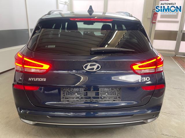 Hyundai / i30 / Blau /  /  / 