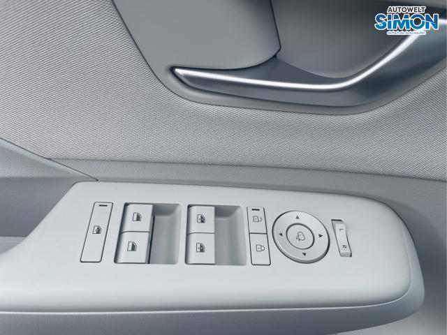 Hyundai / KONA / Weiß /  /  / 