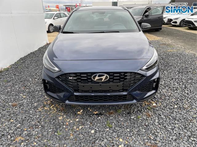 Hyundai / i30 / Weiß /  /  / 