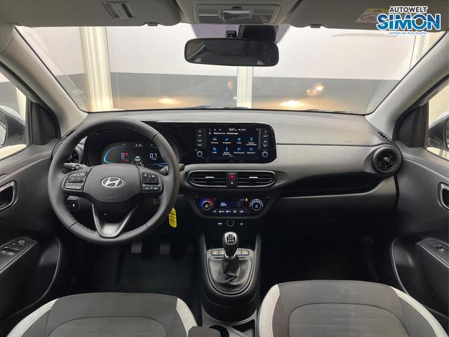 Hyundai i10 COMFORT PLUS NAVI KLIMAAUTOMATIK SHZ PDC RFK ALU 