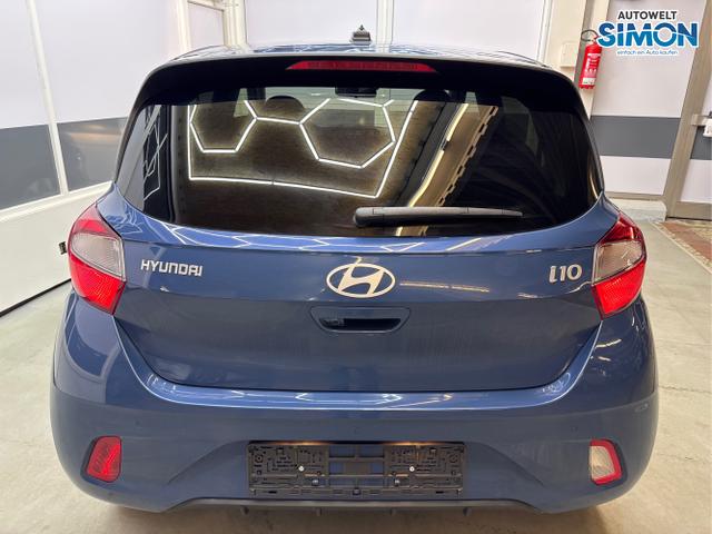 Hyundai / i10 / Blau /  /  / 