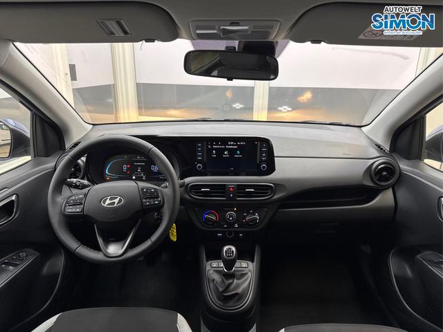 Hyundai i10 COMFORT PLUS NAVI SHZ PDC RFK ALU 