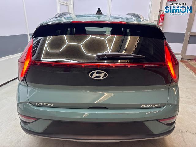 Hyundai / BAYON / Grün /  /  / DCT NAVI SHZ KLIMAAUTOMATIK RFK 