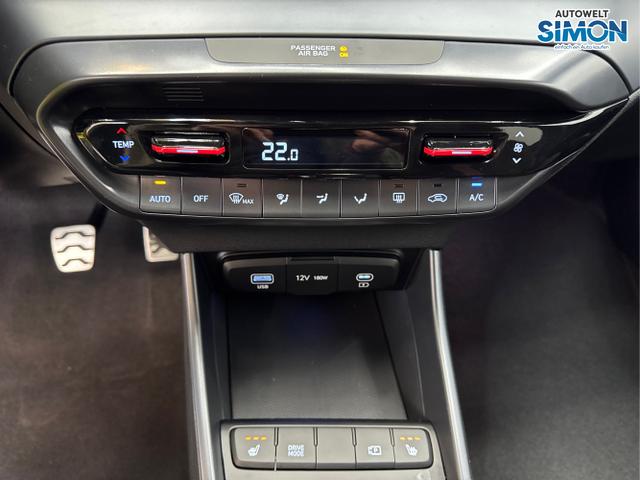 Hyundai / i20 / Schwarz /  /  / N-LINE NAVI KLIMAAUTOMATIK SHZ RFK PDC