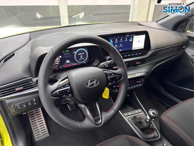 Hyundai / i20 / Grün /  /  / N-LINE NAVI KLIMAAUTOMATIK SHZ RFK PDC