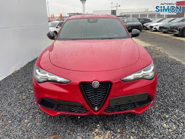 Alfa Romeo / Stelvio / Weiß /  /  / 