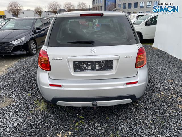 Suzuki / SX4 / Weiß /  /  / 