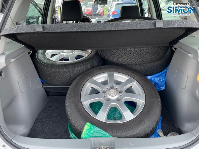 Suzuki / SX4 / Weiß /  /  / 