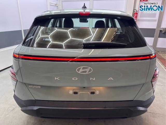 Hyundai / KONA / Grün /  /  / NAVI KLIMAAUTOMATIK PDC v+h RFK