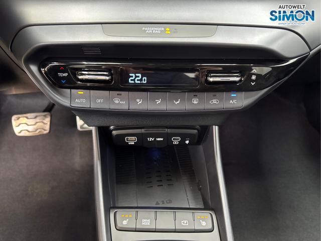 Hyundai / BAYON / Schwarz /  /  / DCT NAVI SHZ KLIMAAUTOMATIK RFK 