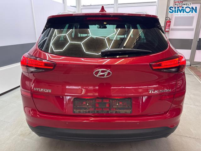 Hyundai / TUCSON / Rot /  /  / SHZ RFK PDC KLIMAAUTOMATIK