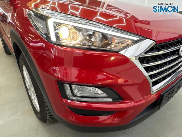 Hyundai / TUCSON / Rot /  /  / SHZ RFK PDC KLIMAAUTOMATIK