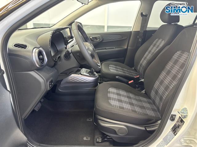 Hyundai / i10 / Weiß /  /  / AUT SHZ 16ALU SMART KEY NAVI RFK PDC