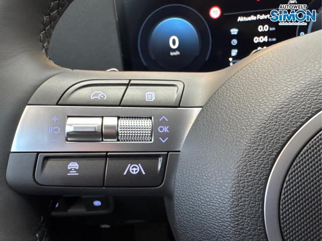 Hyundai / KONA / Schwarz /  /  / 65.4 kWh SHZ 360 NAVI HUD 