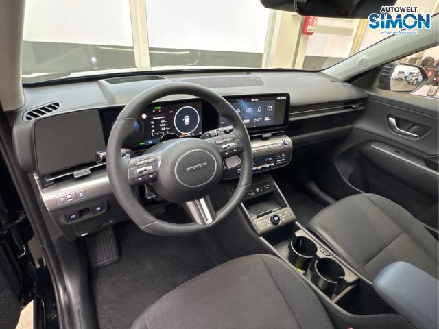 Hyundai / KONA / Schwarz /  /  / 65.4 kWh SHZ 360 NAVI HUD 