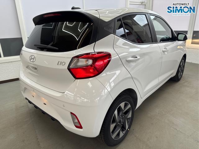 Hyundai / i10 / Weiß /  /  / SHZ ALU NAVI RFK PDC