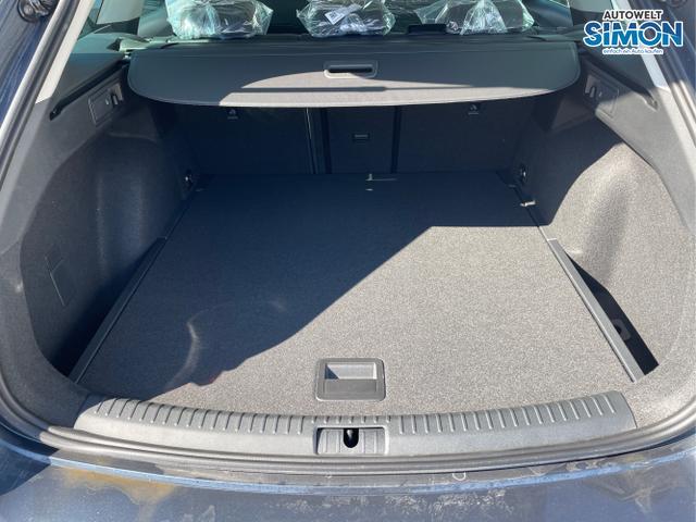 Seat / Leon / Weiß /  /  / 