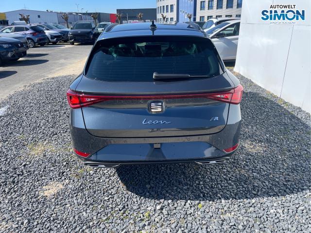 Seat / Leon / Weiß /  /  / 