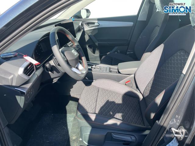 Seat / Leon / Weiß /  /  / 