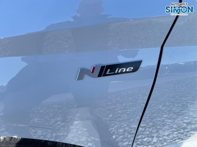 Hyundai / i20 / Weiß /  /  / 