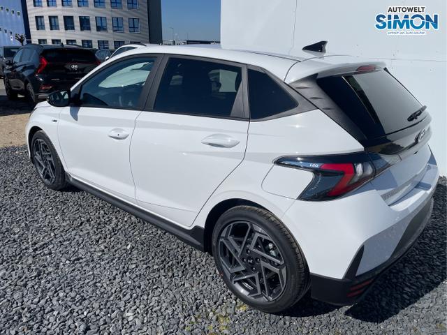 Hyundai / i20 / Weiß /  /  / 