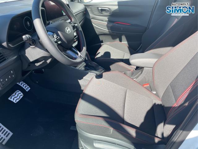 Hyundai / i20 / Weiß /  /  / 